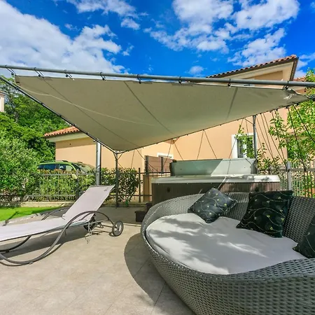 Family Heritage * Crikvenica