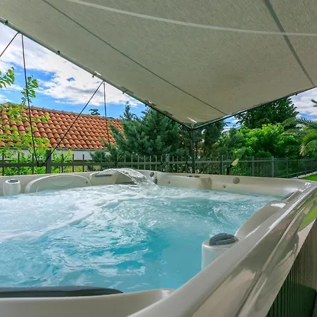 Family Heritage * Crikvenica