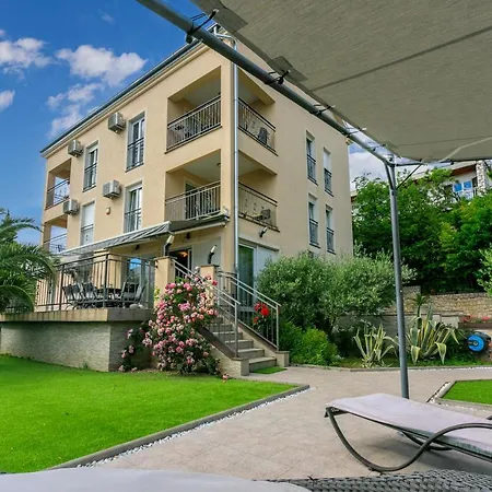 Family Heritage * Crikvenica